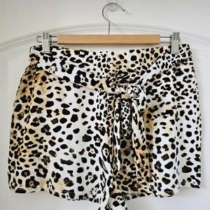 Derek Heart High Waisted Cheetah Print Shorts withTie / Sash - Size Large